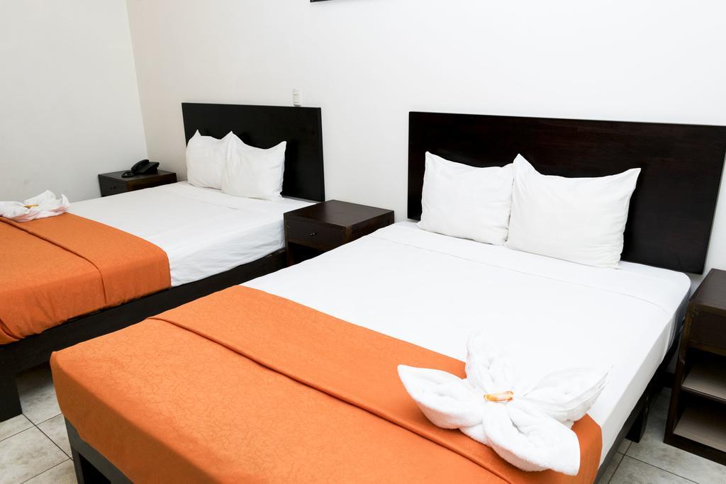 Hotel Puntarenas Beach Eksteriør bilde