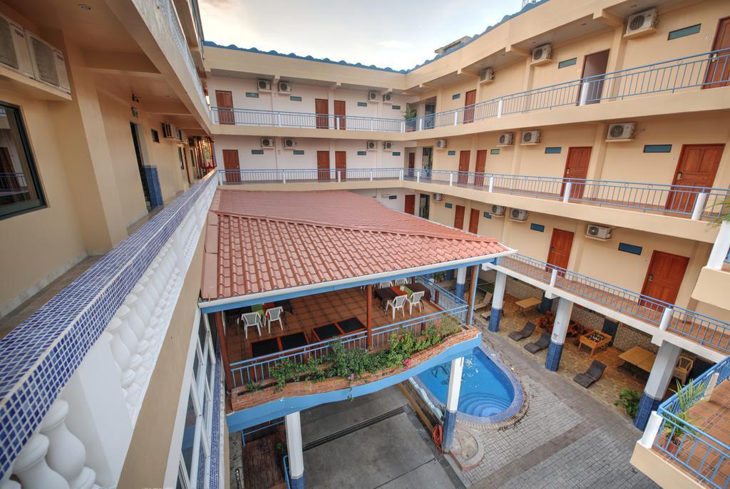 Hotel Puntarenas Beach Eksteriør bilde
