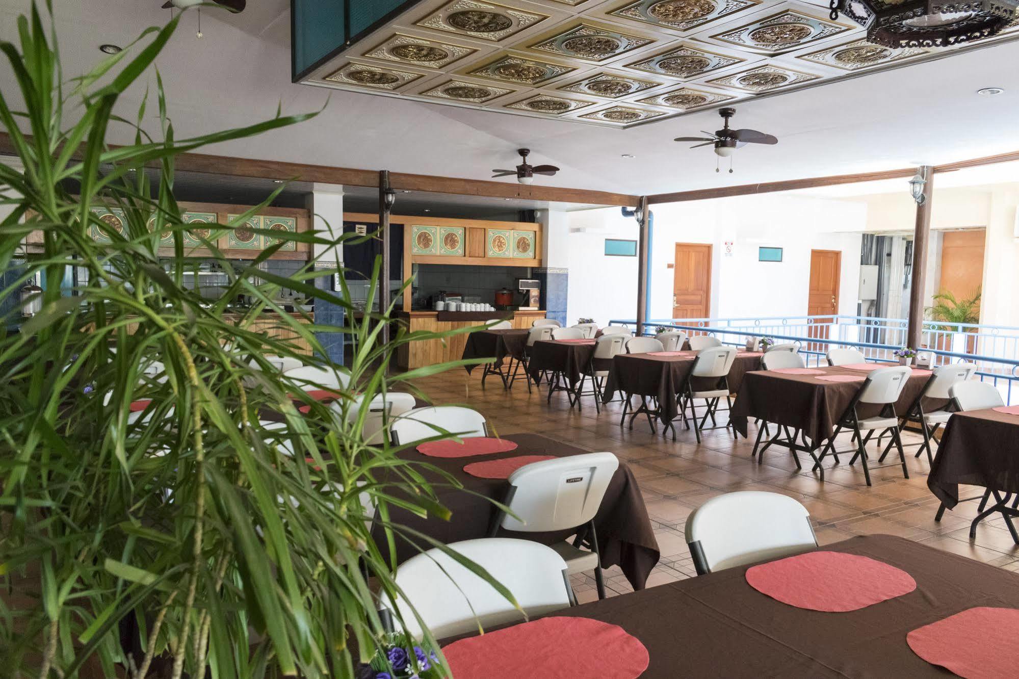 Hotel Puntarenas Beach Eksteriør bilde