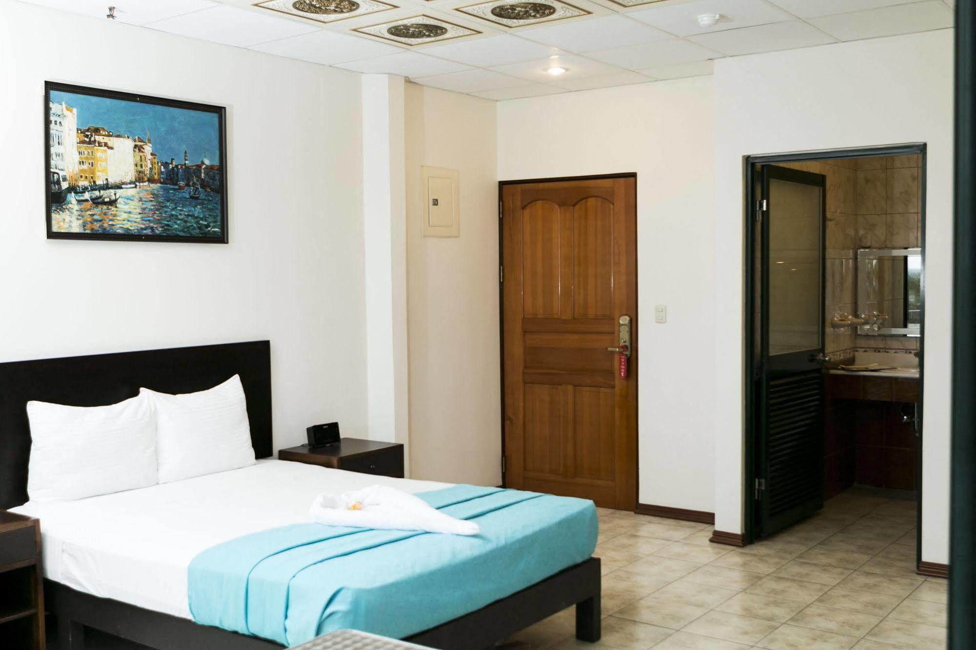 Hotel Puntarenas Beach Eksteriør bilde