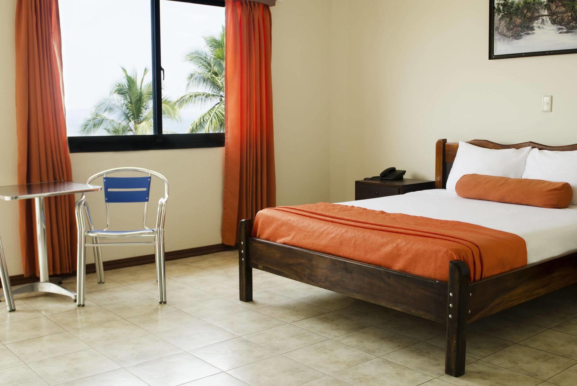 Hotel Puntarenas Beach Eksteriør bilde