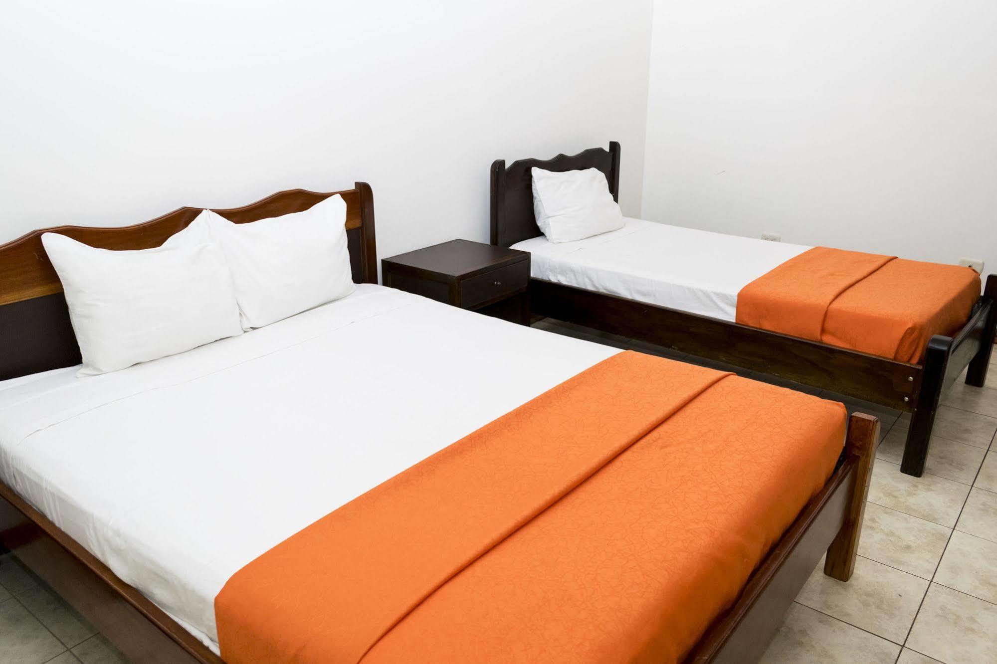 Hotel Puntarenas Beach Eksteriør bilde