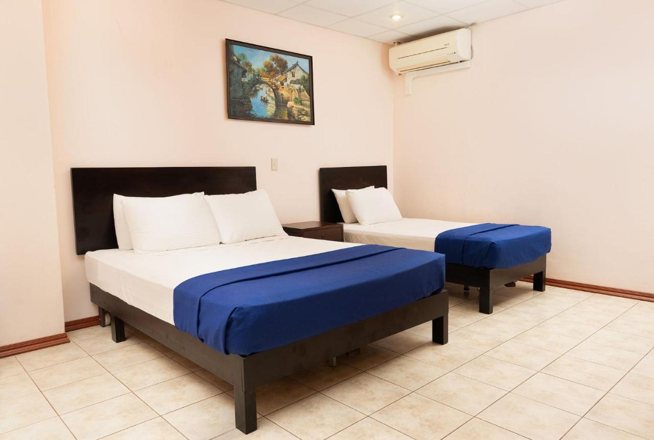 Hotel Puntarenas Beach Eksteriør bilde